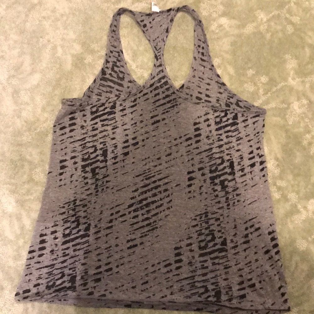 Under Armour Tank Top - Picture 4 of 4